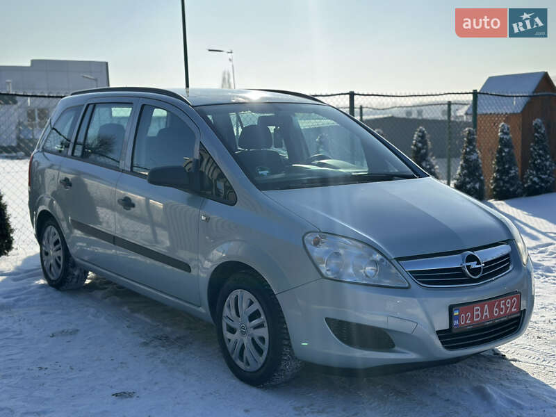 Минивэн Opel Zafira 2009 в Виннице