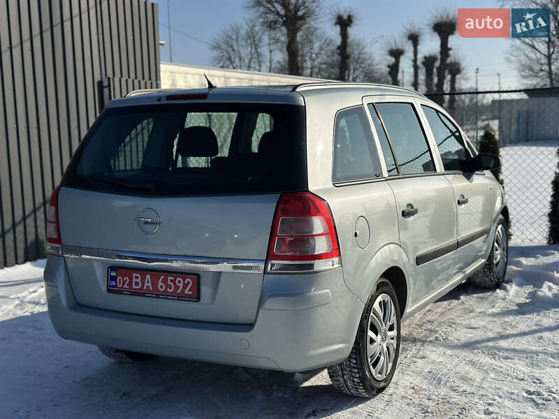 Минивэн Opel Zafira 2009 в Виннице