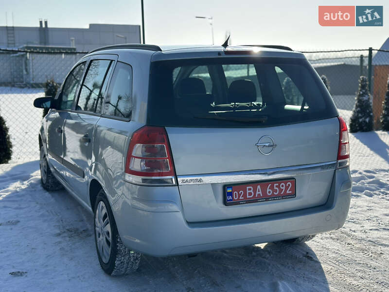 Минивэн Opel Zafira 2009 в Виннице