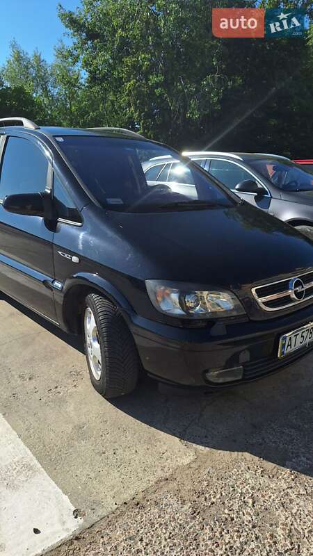 Opel Zafira 2005