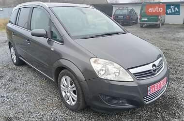 Минивэн Opel Zafira 2009 в Ровно