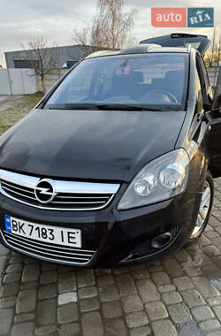 Мінівен Opel Zafira 2011 в Києві