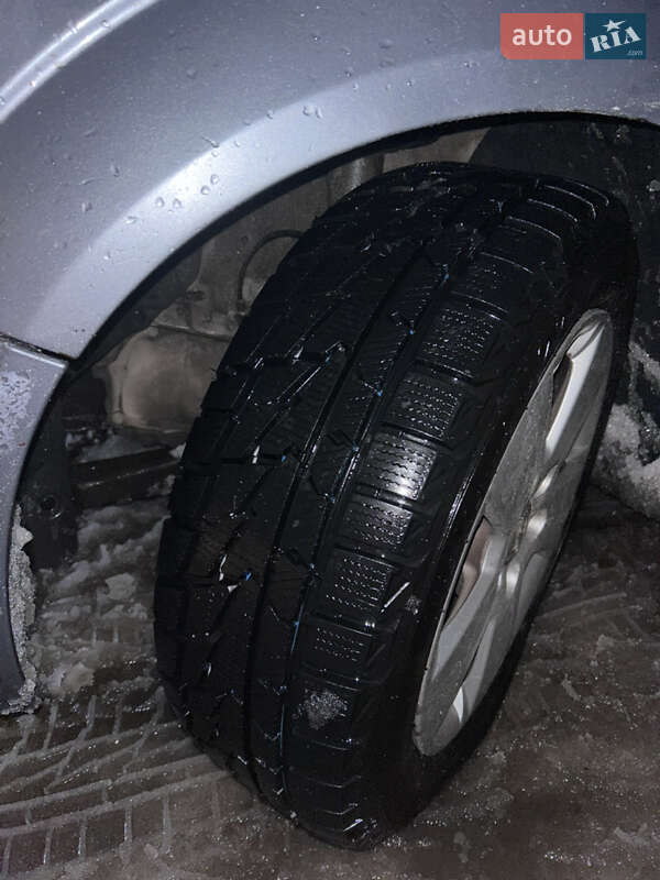 Минивэн Opel Zafira 2005 в Сокале