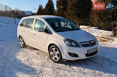 Мінівен Opel Zafira 2010 в Києві