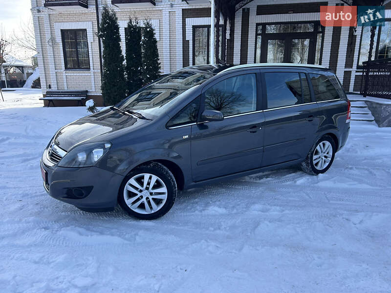 Минивэн Opel Zafira 2009 в Виннице