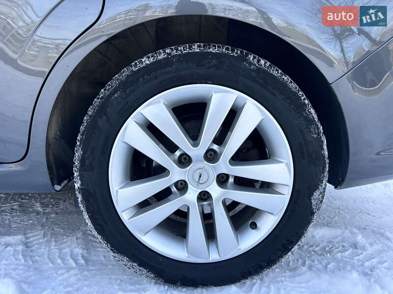 Минивэн Opel Zafira 2009 в Виннице