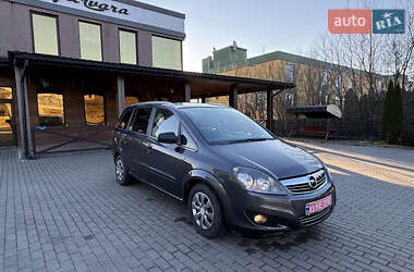 Минивэн Opel Zafira 2012 в Ровно