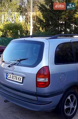 Минивэн Opel Zafira 2002 в Богуславе