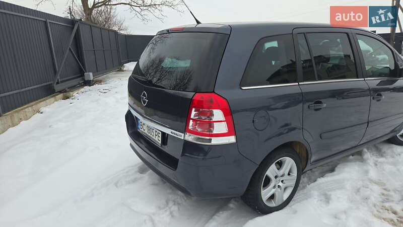 Минивэн Opel Zafira 2010 в Львове