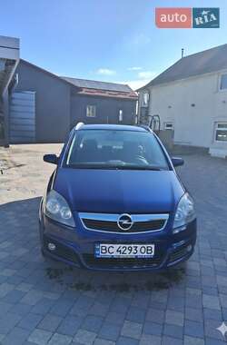 Минивэн Opel Zafira 2006 в Николаеве