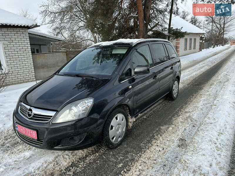 Opel Zafira 2012