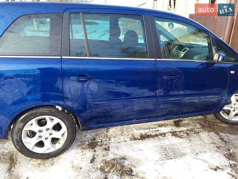 Минивэн Opel Zafira 2008 в Нежине