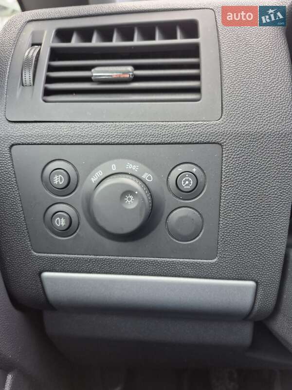 Мінівен Opel Zafira 2011 в Одесі