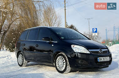 Минивэн Opel Zafira 2008 в Ровно
