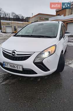 Минивэн Opel Zafira 2014 в Харькове