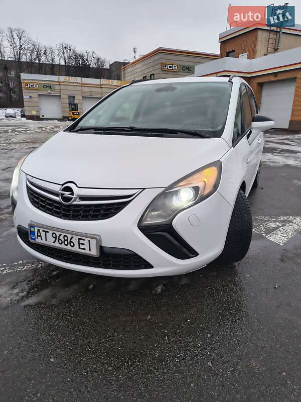 Минивэн Opel Zafira 2014 в Харькове