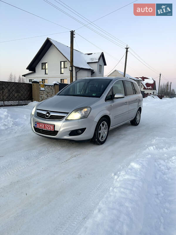 Минивэн Opel Zafira 2009 в Луцке фото 2 Минивэн Opel Zafira 2009 в Луцке