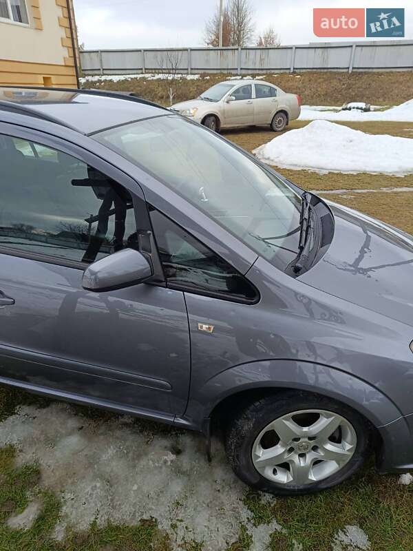 Минивэн Opel Zafira 2007 в Новояворовске фото 8 Минивэн Opel Zafira 2007 в Новояворовске