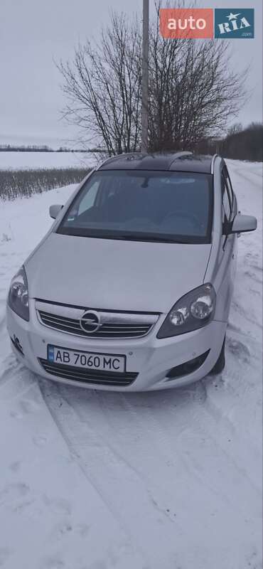 Opel Zafira 2011 Opel Zafira 2011