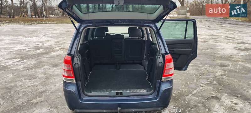 Минивэн Opel Zafira 2009 в Харькове