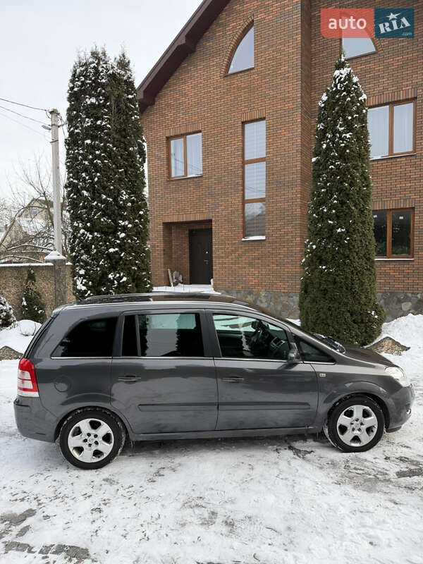 Минивэн Opel Zafira 2009 в Луцке фото 2 Минивэн Opel Zafira 2009 в Луцке