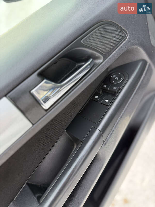 Минивэн Opel Zafira 2009 в Луцке фото 20 Минивэн Opel Zafira 2009 в Луцке