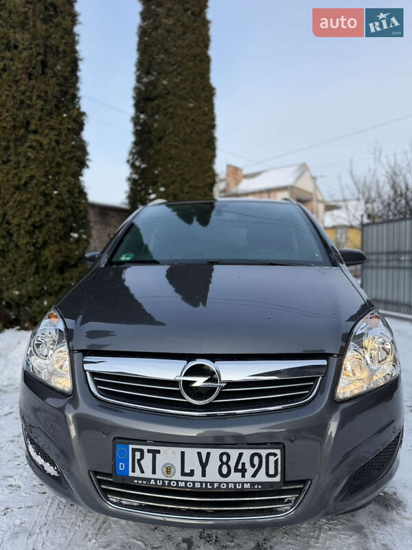 Минивэн Opel Zafira 2009 в Луцке фото 24 Минивэн Opel Zafira 2009 в Луцке