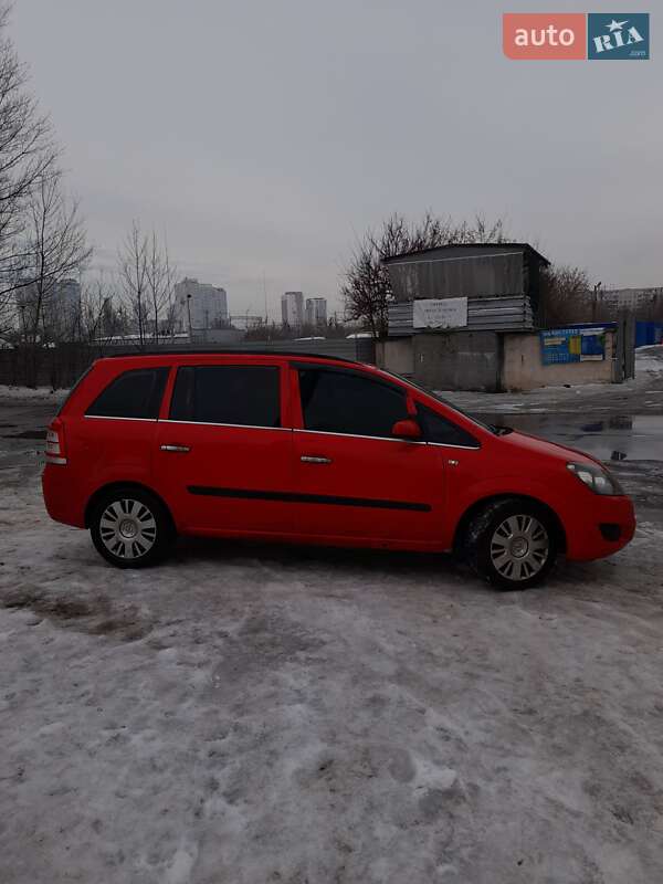Минивэн Opel Zafira 2009 в Киеве фото 2 Минивэн Opel Zafira 2009 в Киеве