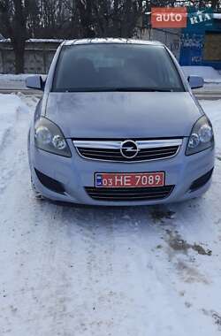 Минивэн Opel Zafira 2010 в Луцке