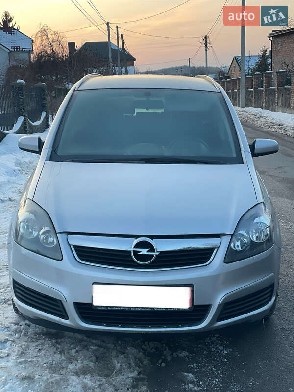 Минивэн Opel Zafira 2008 в Луцке фото 3 Минивэн Opel Zafira 2008 в Луцке