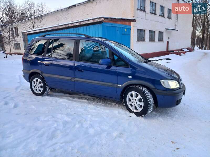 Минивэн Opel Zafira 2004 в Хмельницком