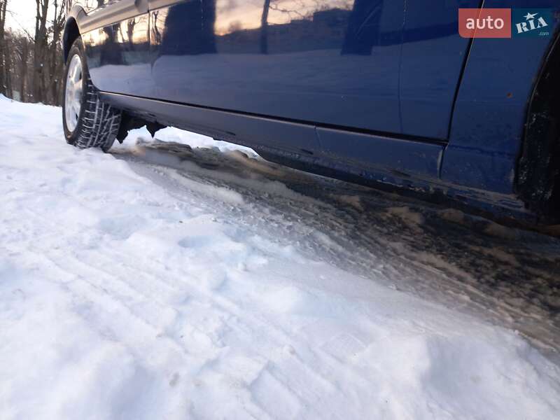 Минивэн Opel Zafira 2004 в Хмельницком