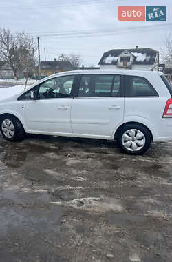 Минивэн Opel Zafira 2010 в Владимире