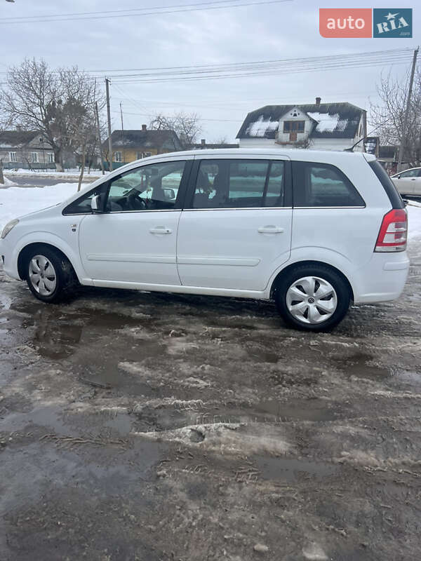 Opel Zafira 2010