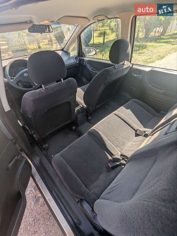 Минивэн Opel Zafira 2002 в Кривом Роге фото 8 Минивэн Opel Zafira 2002 в Кривом Роге