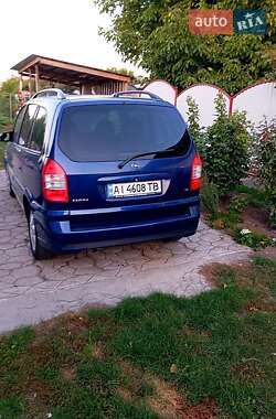 Минивэн Opel Zafira 2005 в Ракитном