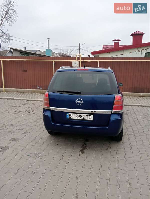 Минивэн Opel Zafira 2006 в Одессе