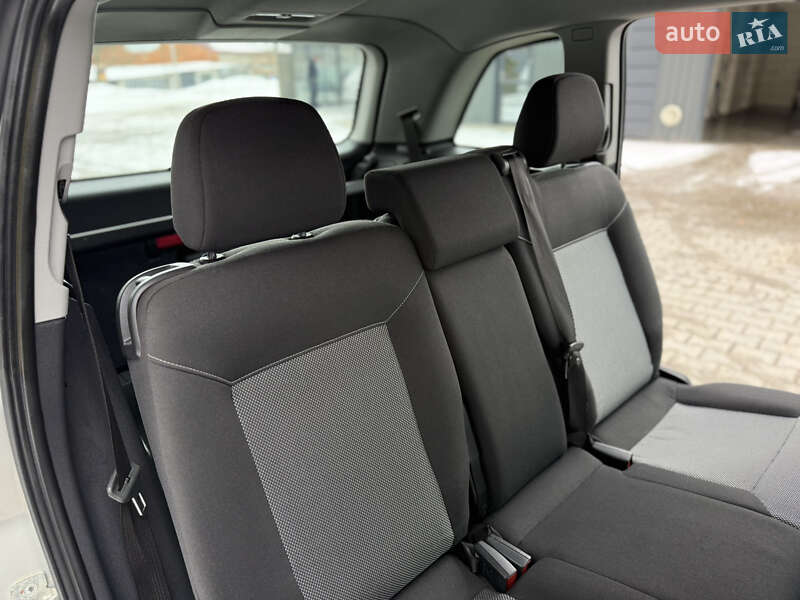 Минивэн Opel Zafira 2009 в Тернополе