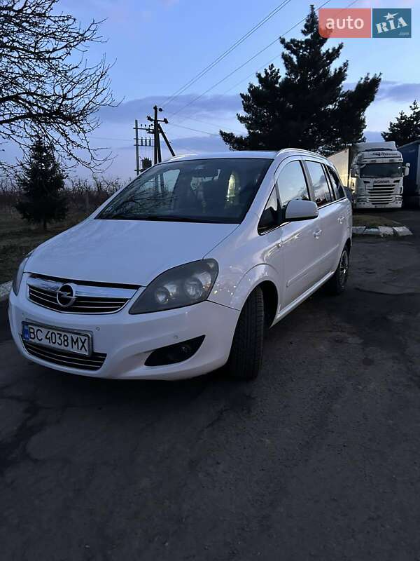 Opel Zafira 2010