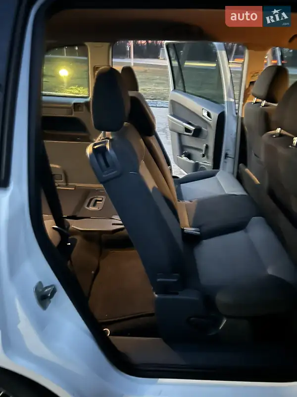 Opel Zafira 2010 VIN W0L0AHM75B2048688 фото оголошення 20 з 113