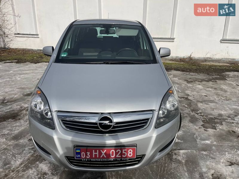 Мінівен Opel Zafira 2010 в Білій Церкві