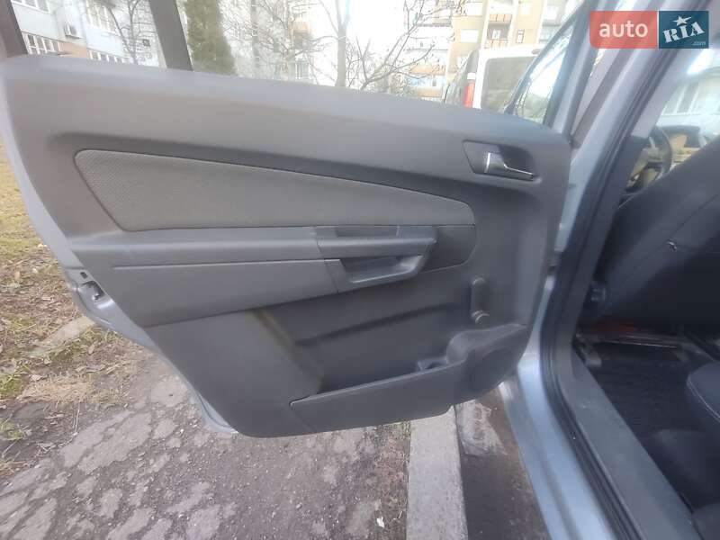 Минивэн Opel Zafira 2007 в Дрогобыче фото 8 Минивэн Opel Zafira 2007 в Дрогобыче