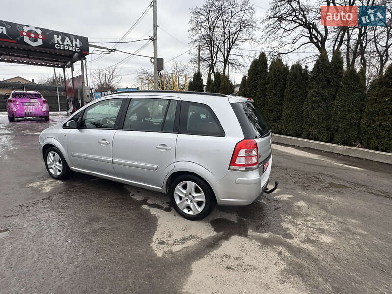 Минивэн Opel Zafira 2008 в Белой Церкви