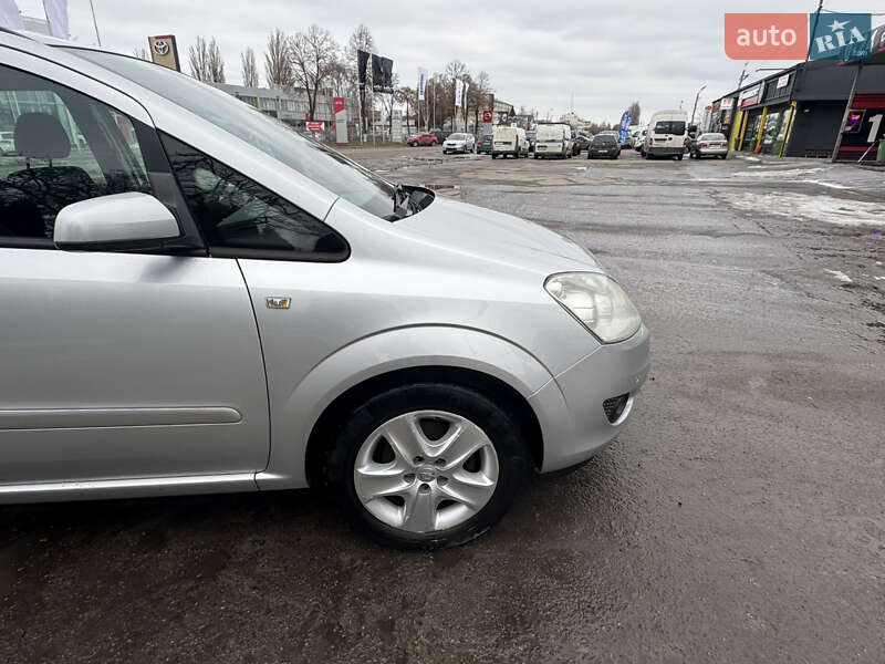 Минивэн Opel Zafira 2008 в Белой Церкви