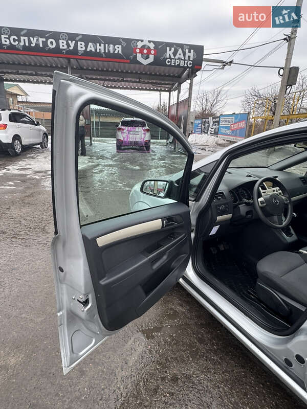 Минивэн Opel Zafira 2008 в Белой Церкви