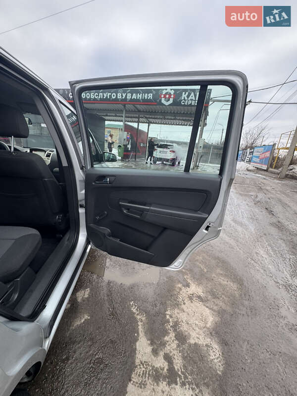 Минивэн Opel Zafira 2008 в Белой Церкви