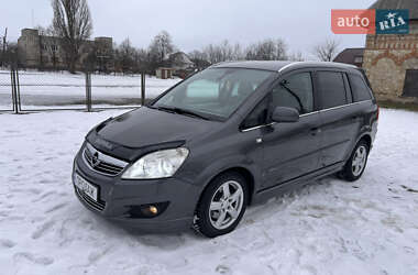 Мінівен Opel Zafira 2010 в Чернівцях