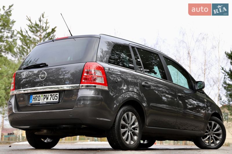 Минивэн Opel Zafira 2011 в Дрогобыче фото 40 Минивэн Opel Zafira 2011 в Дрогобыче