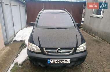 Минивэн Opel Zafira 2004 в Павлограде