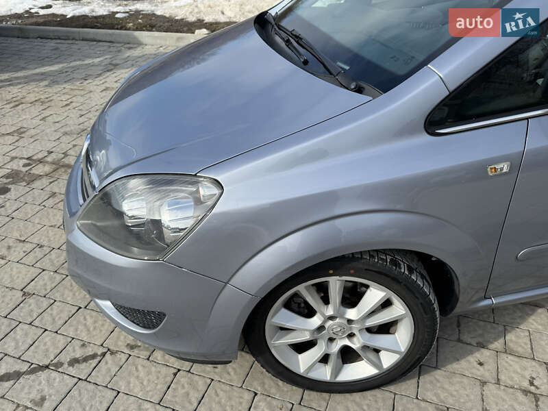 Минивэн Opel Zafira 2011 в Львове фото 2 Минивэн Opel Zafira 2011 в Львове